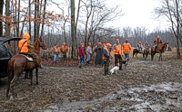 Judges, Marshals, Handlers, Gunners, Dogs and the Gallery gather before the first Master Hunter brace of the morning.